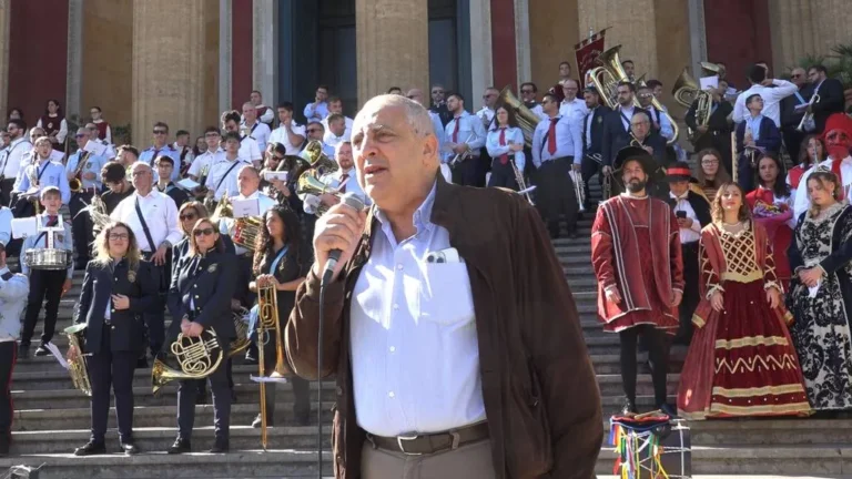 ndz2024-le-bande-sulla-scalinata-del-teatro-massimo-1_3