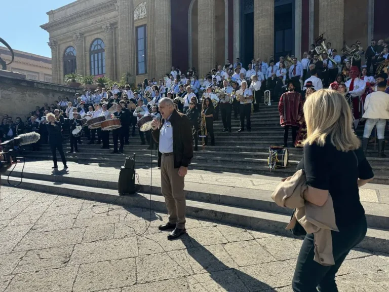 ndz2024-le-bande-sulla-scalinata-del-teatro-massimo-35